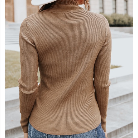 NWOT chocolate ribbed keyhole sweater - Picture 2 of 2